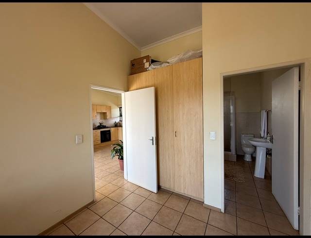 2 BEDROOM APARTMENT FOR SALE IN RYNFIELD